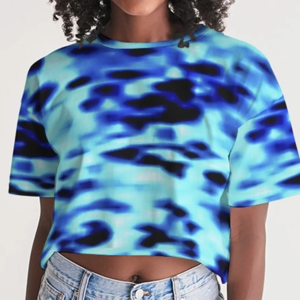 Cropped Tee - Picture 2 of 3